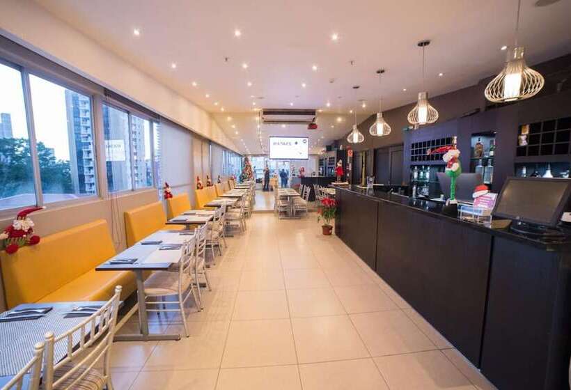 Отель Ojos Del Rio