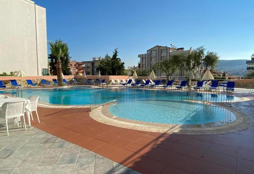 Отель Oya Family Suites