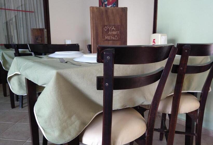 Отель Oya Family Suites