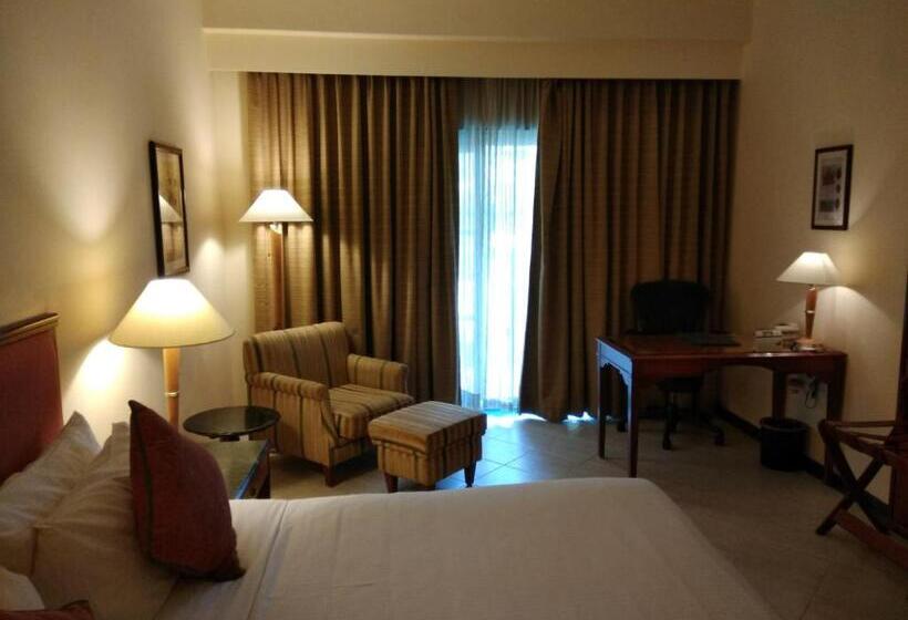 호텔 Palm Meadows Resort