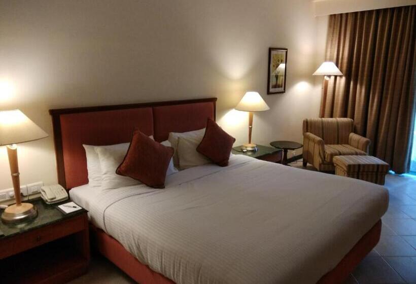 호텔 Palm Meadows Resort