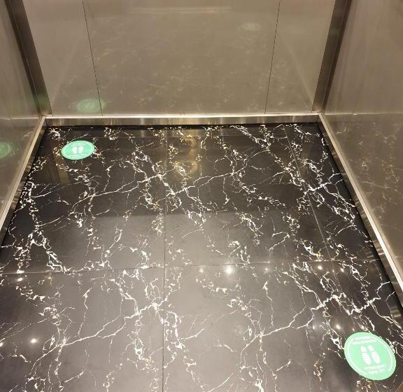 Paragon Hotel Apartments