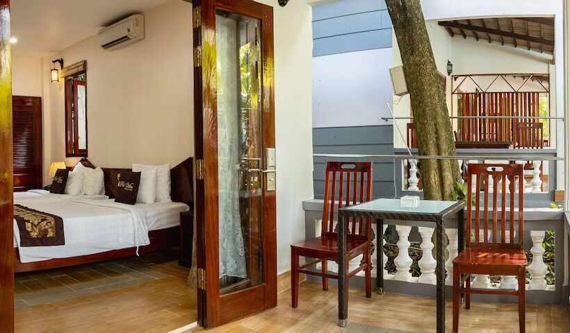 هتل Phu Van Resort & Spa