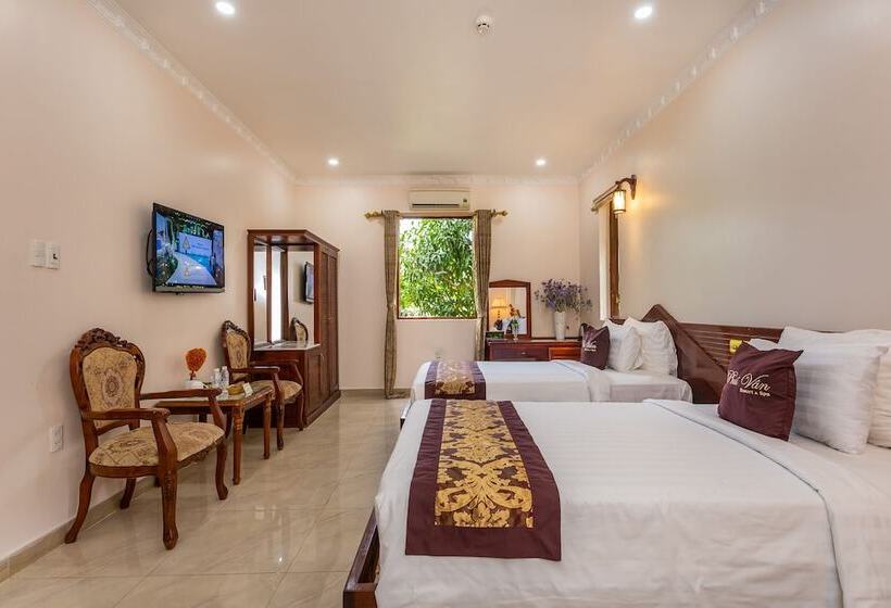 هتل Phu Van Resort & Spa