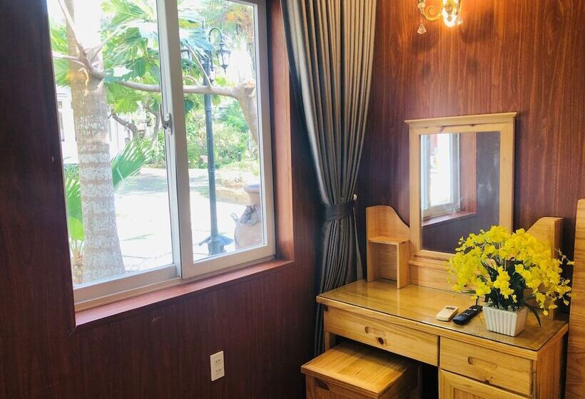 هتل Phu Van Resort & Spa