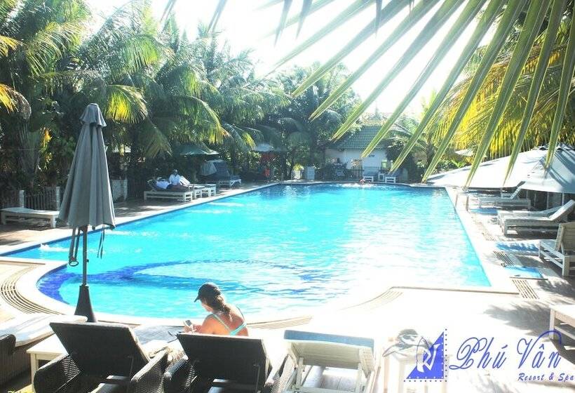 هتل Phu Van Resort & Spa