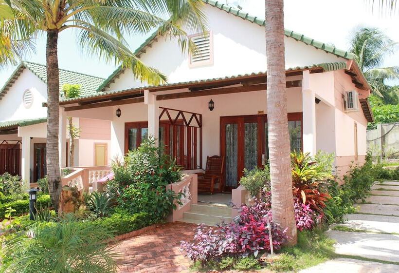 هتل Phu Van Resort & Spa