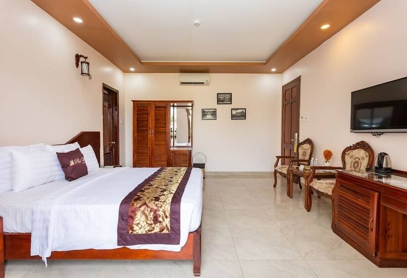 هتل Phu Van Resort & Spa