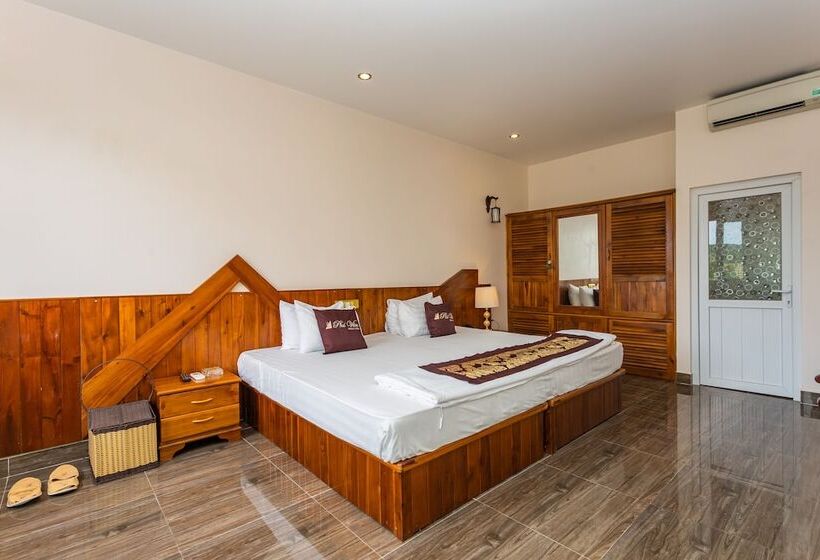 هتل Phu Van Resort & Spa