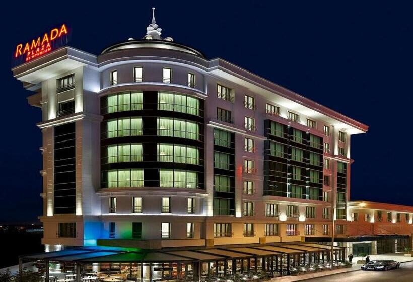 בית מלון כפרי Ramada Plaza By Wyndham Eskisehir