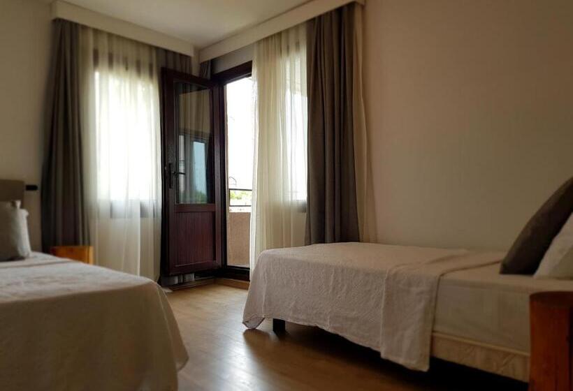 ホテル Rumours Inn