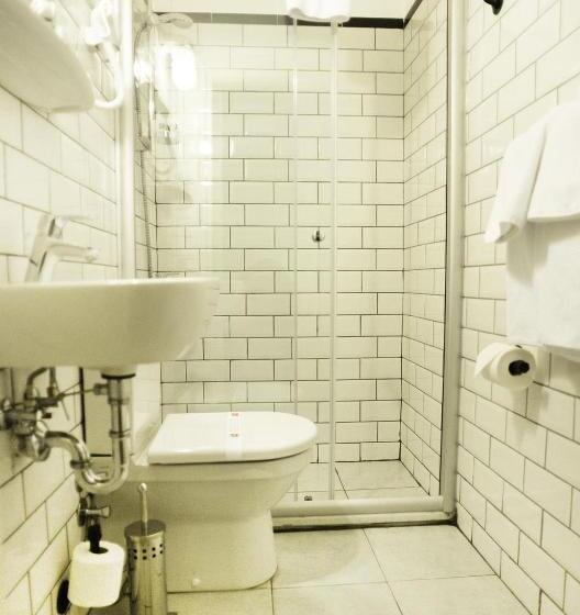 ホテル Rumours Inn