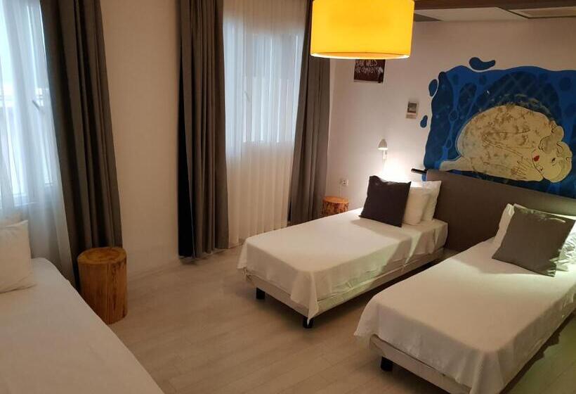 ホテル Rumours Inn