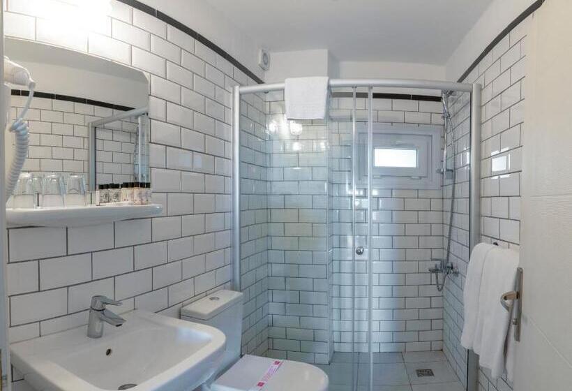 ホテル Rumours Inn