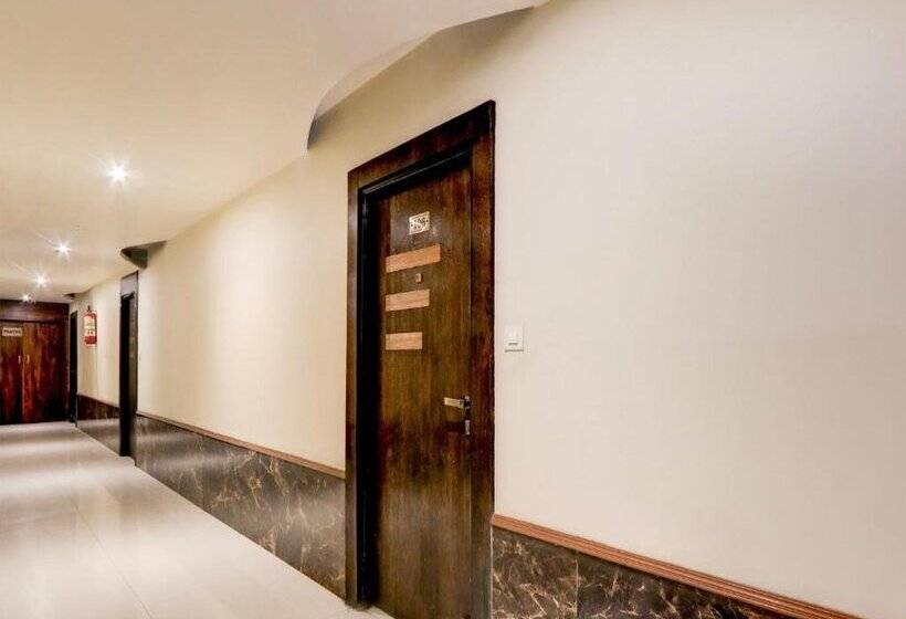 هتل Super Townhouse Oak Madhapur Nera Regency