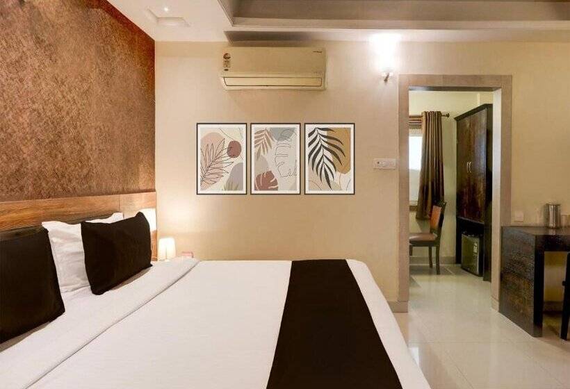 هتل Super Townhouse Oak Madhapur Nera Regency