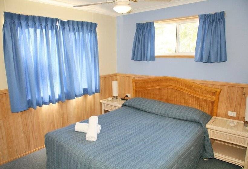 בית מלון כפרי Surf Beach Holiday Park