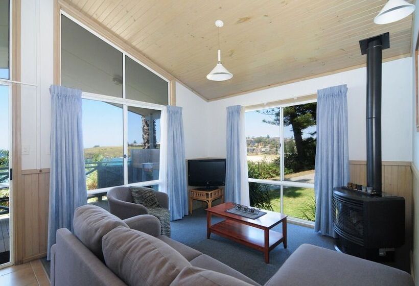 בית מלון כפרי Surf Beach Holiday Park