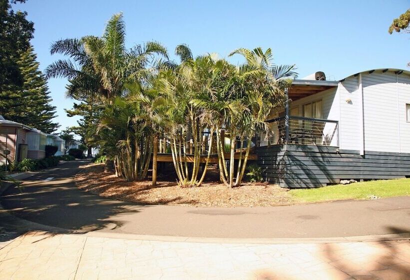 בית מלון כפרי Surf Beach Holiday Park