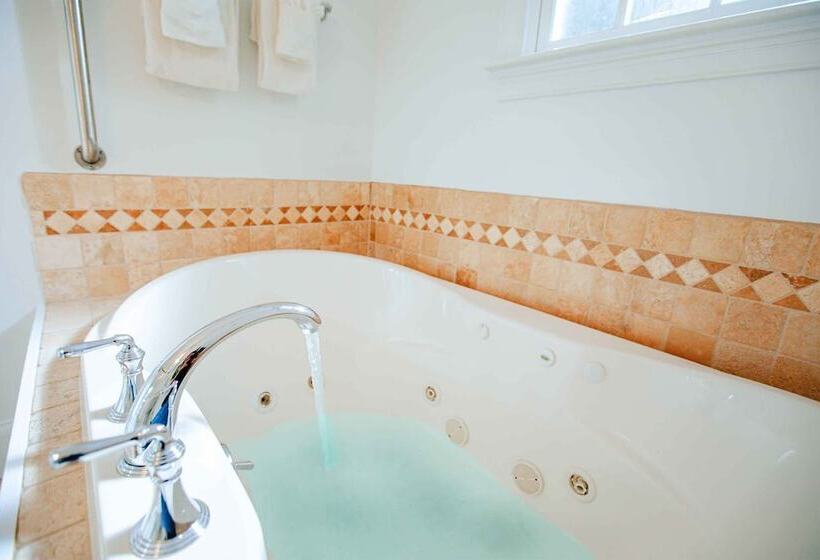 The Provincetown Hotel At Gabriel S