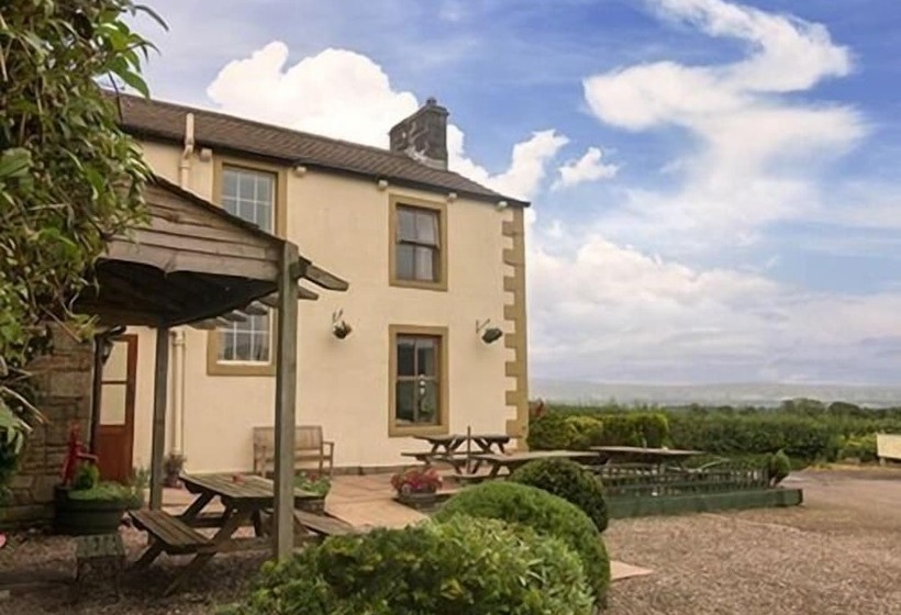 בית מלון כפרי The Red Pump Inn