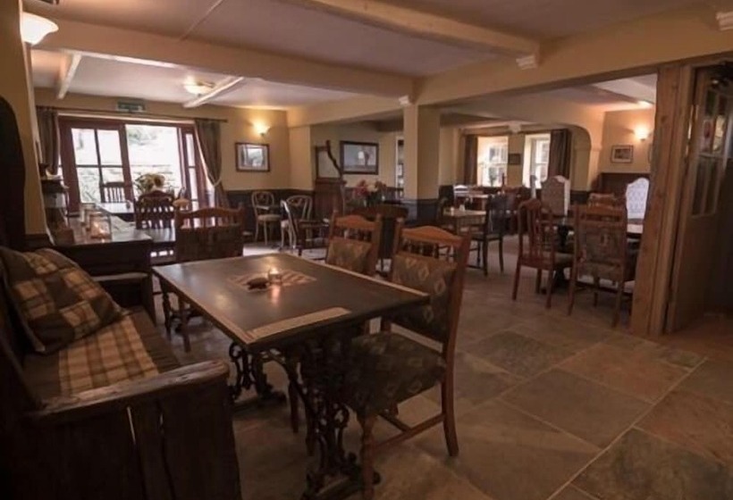 בית מלון כפרי The Red Pump Inn