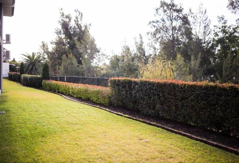 בית מלון כפרי The Remington Muswellbrook