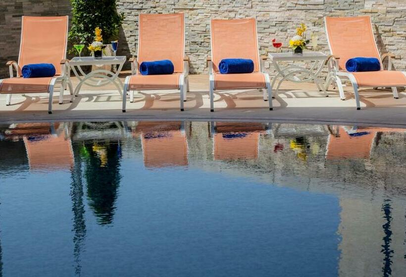 فندق Tryp By Wyndham Abu Dhabi City Center