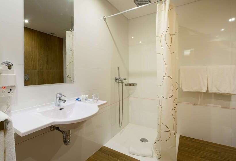 فندق Tryp By Wyndham Leiria