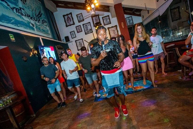 בית מלון כפרי Viajero San Andres Hostel