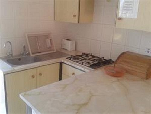 Lefki Tree Tourist Apartments