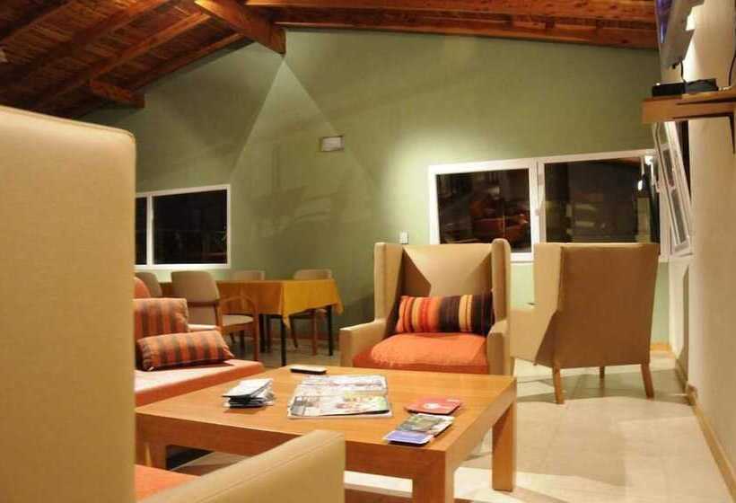 Los Robles Apart & Spa