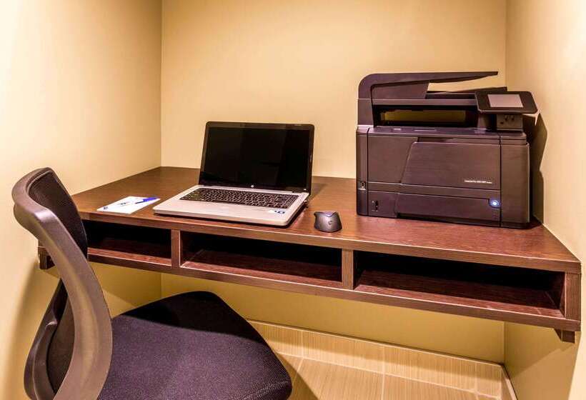 Microtel Inn & Suites By Wyndham Whitecourt