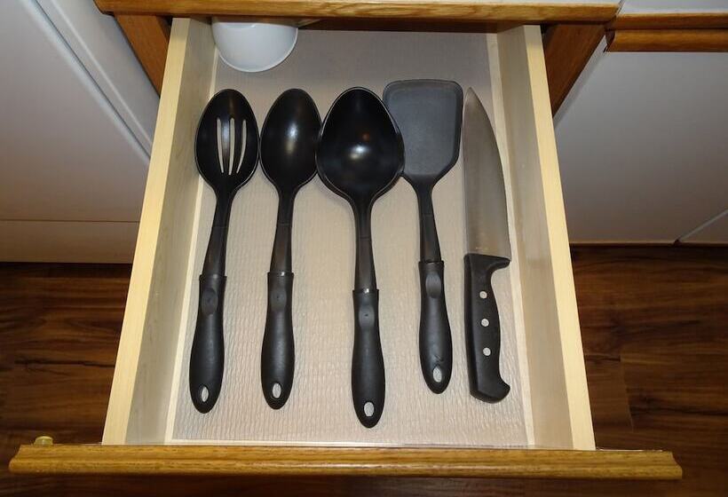 فندق على الطريق Affordable Corporate Suites Of Salem