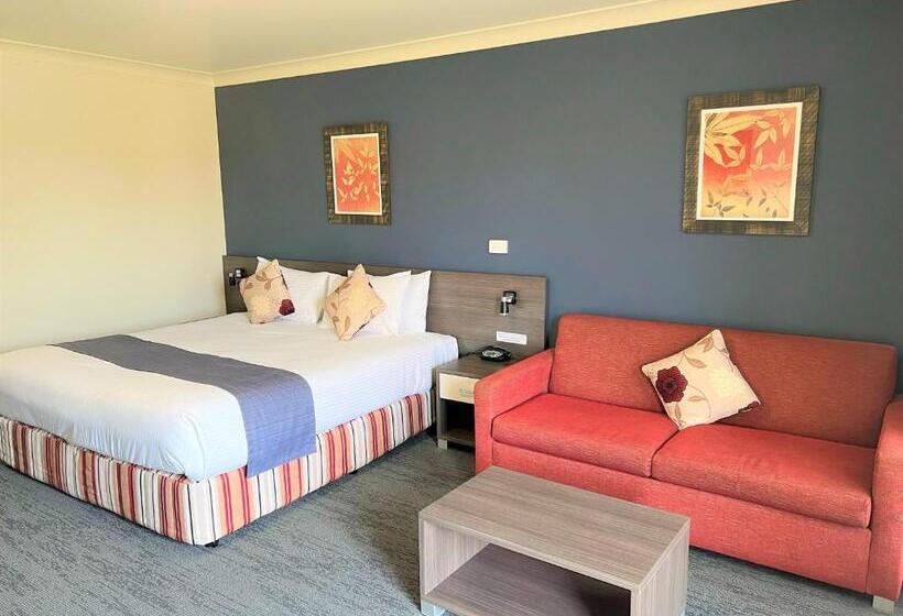 مُتل Bathurst Motor Inn