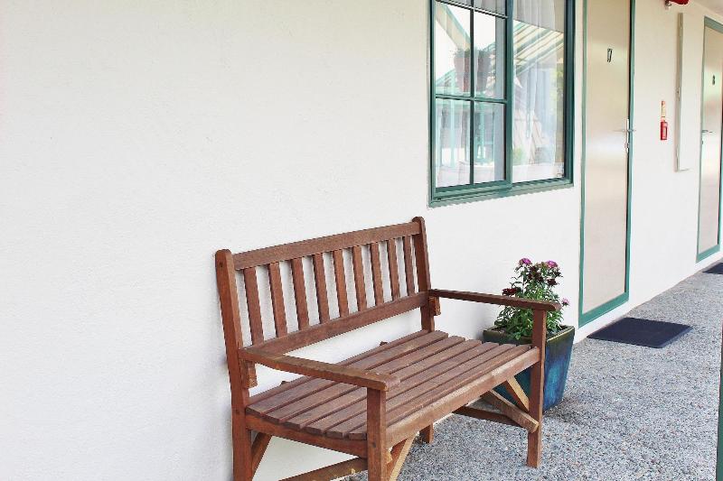 מוטל Camelot Motor Lodge And Conference Centre