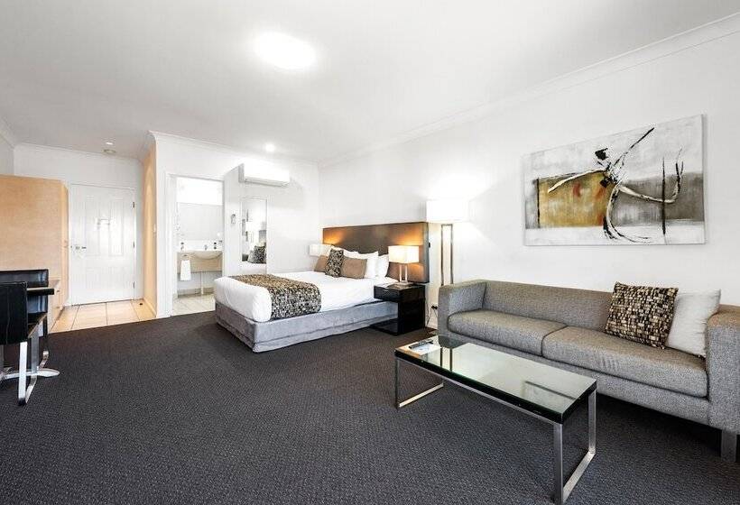 مُتل Coral Cay Resort