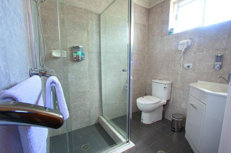 מוטל Garden City Motor Inn