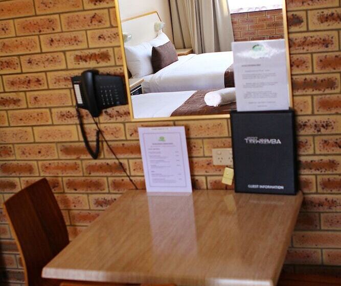 מוטל Garden City Motor Inn