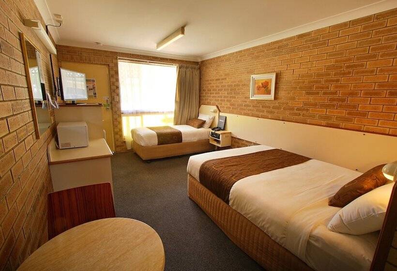 מוטל Garden City Motor Inn