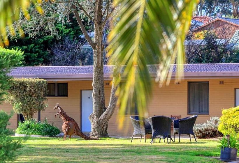 מוטל Hamilton Hume Motor Inn
