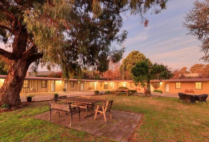 מוטל Hamilton Hume Motor Inn