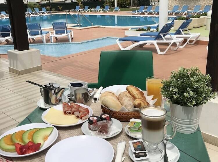 Ourabay Hotel Apartamento   Art & Holidays