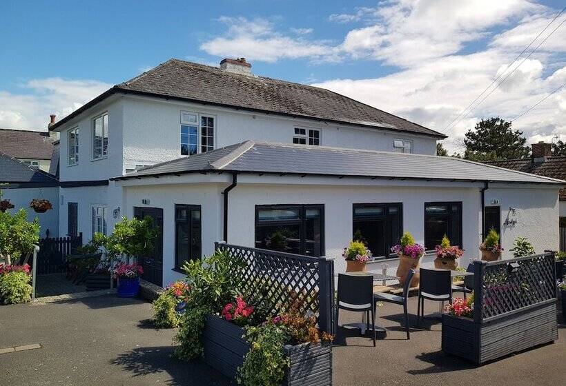 بنسيون Hensleigh House