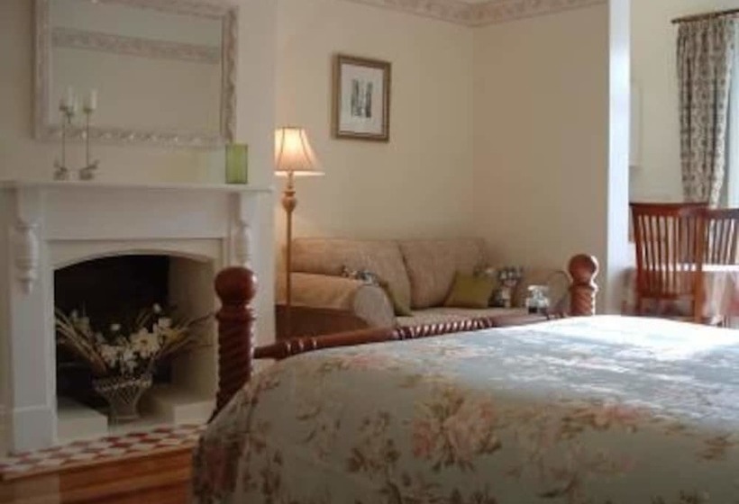 פנסיון Huonville Guesthouse