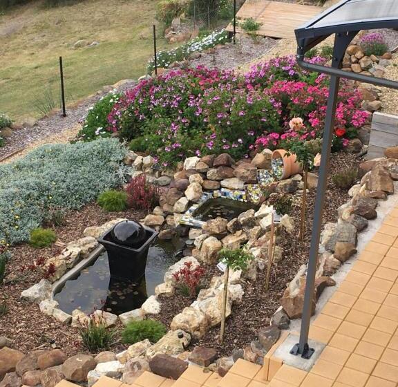 بنسيون Storm Bay B & B