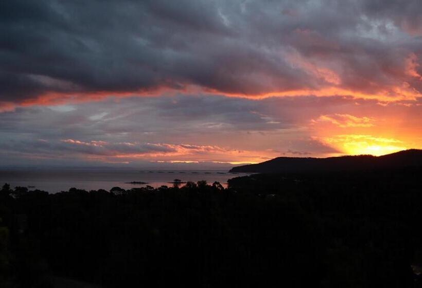 بنسيون Storm Bay B & B