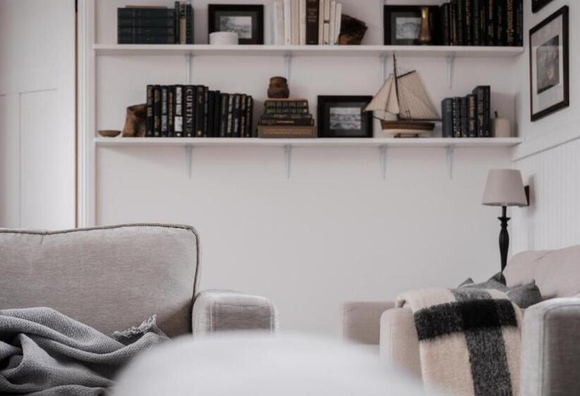 פנסיון Walton House