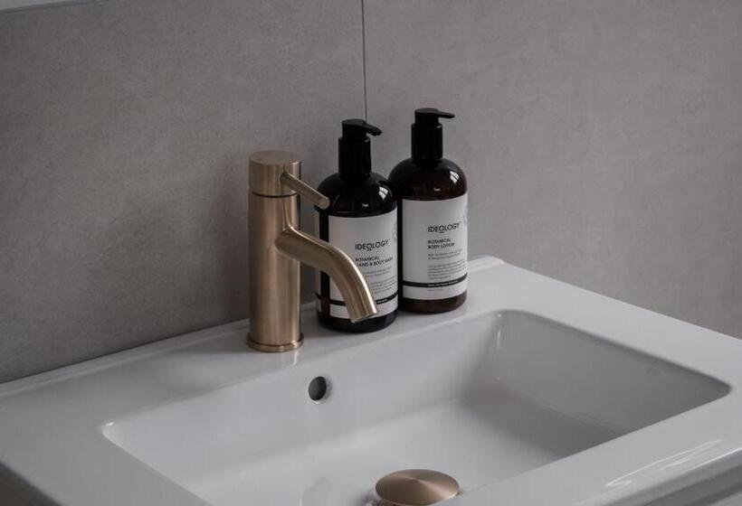 פנסיון Walton House