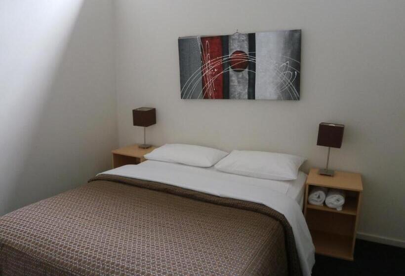 Sovereign Views Apartments